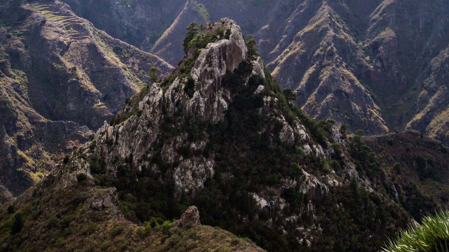 Blick auf den Roque de los Pinos unterhalb von Chinamada